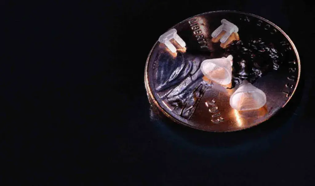 Customer Story ProJet MJP 3D Printers Micro 3D Print Middle Ear Prostheses To Bring Music to the Ears of Hearing Loss Sufferers top banner