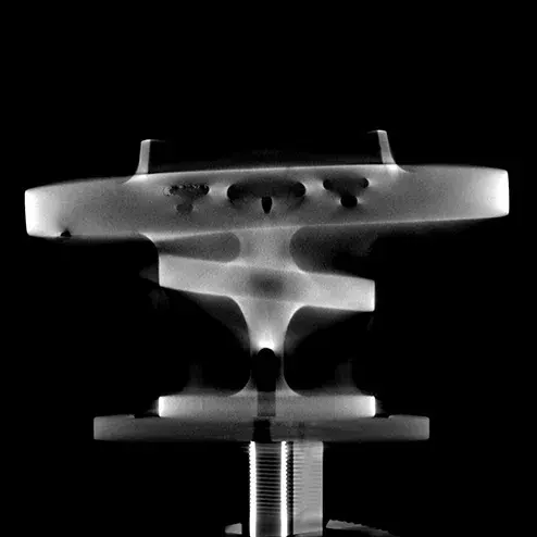 Valve block x-ray with 130-micron resolution