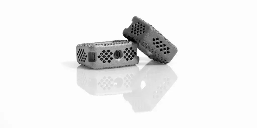 3d-systems-k2m-dmp-medical-device-cascadia-cervical-close-up