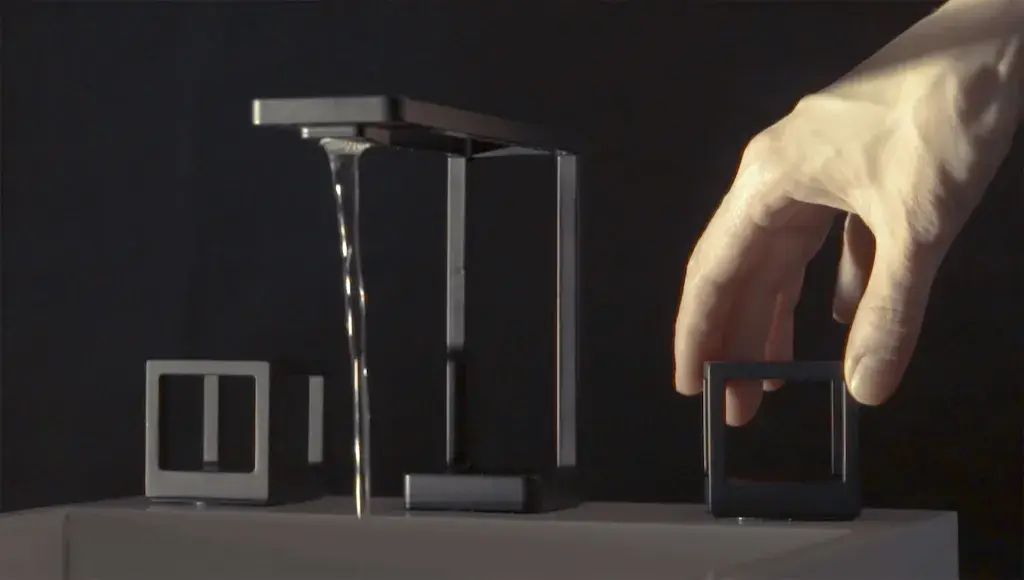 3dsystems-kallista-metal-3d-printed-faucet-water.jpg