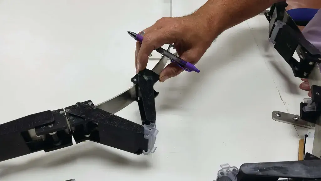 Span Tech conveyor prototype in VisiJet Armor and VisiJet M2R-BK