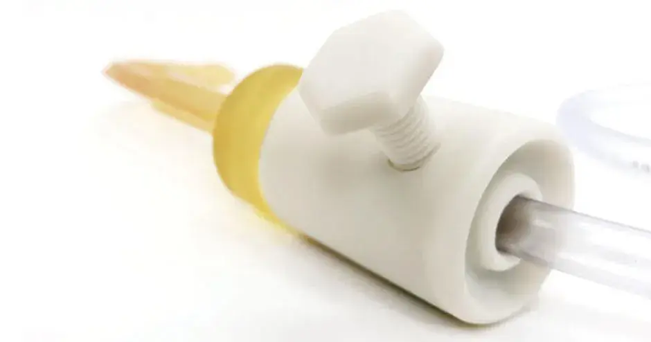 A rigid white material for applications requiring biocompatibility and/or thermal resistance. It provides beautiful parts that can be sterilized and tested at high temperature, over 100 °C.
