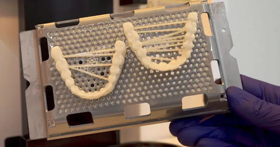 NextDent 5100 denture teeth on a 3D print tray
