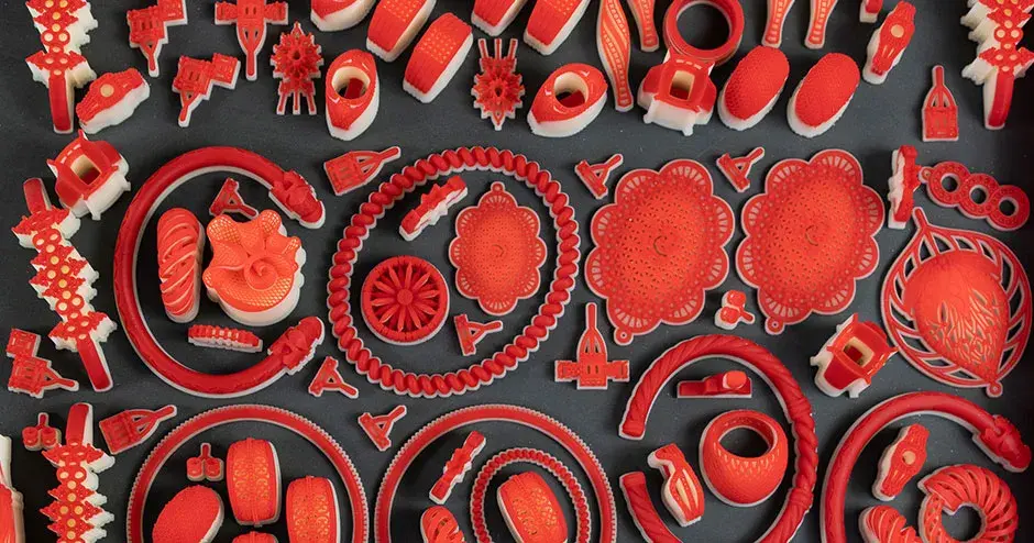 VisiJet Wax Jewel Red printed molds on a Full Plate