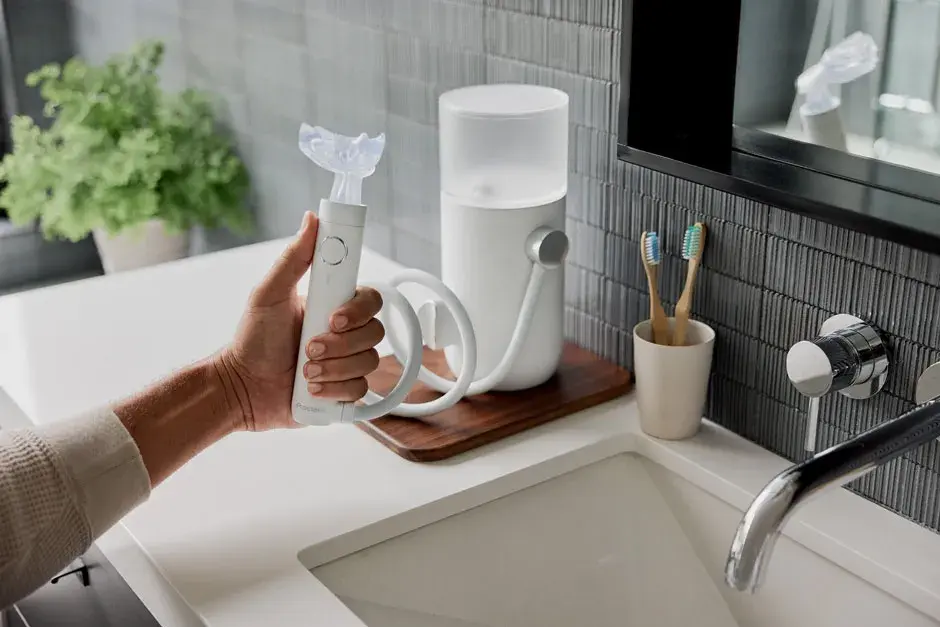 In'Tech Male in bathroom