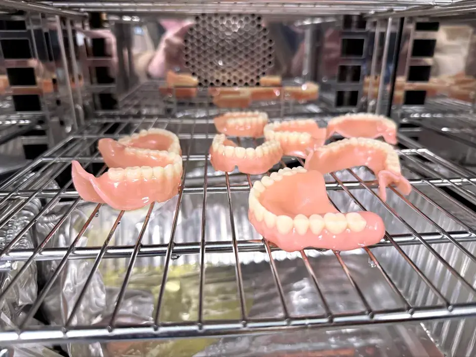 Jetted Dentures post-wax removal