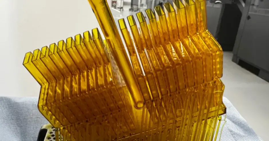 A mold for a universal gasket 3D printed in a batch of 36 on the Figure 4 printer by BWT Alpine F1 Team.